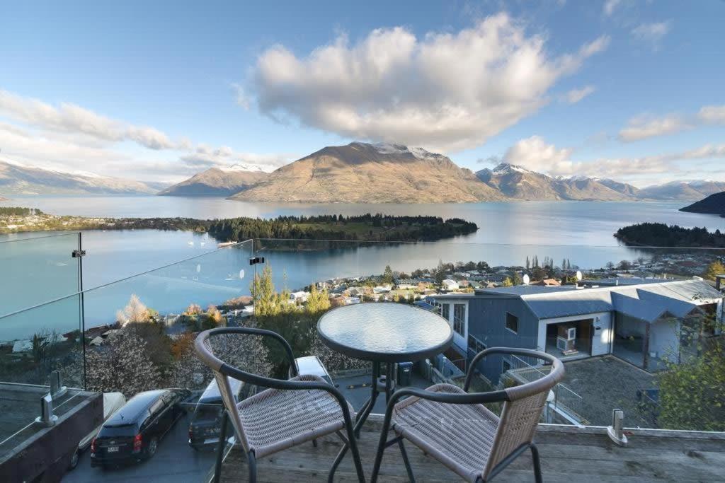 Modern 3 Bedroom With Stunning Postcard Views! Queenstown Eksteriør bilde